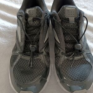 Reebok Mens Athletic shoe